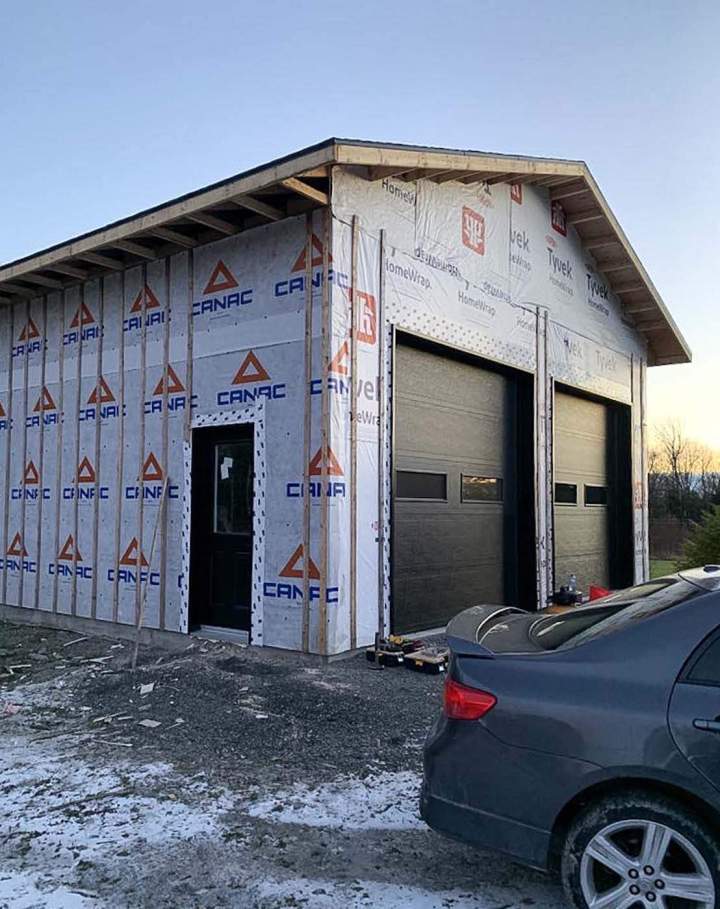 Installation des portes - Saint-Malachie